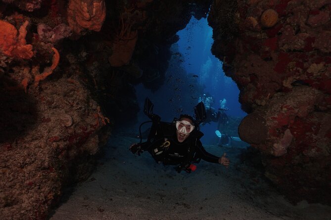 2 Tank Morning Dive: Scuba Diving in Cozumel - A boat built for a half-day outing