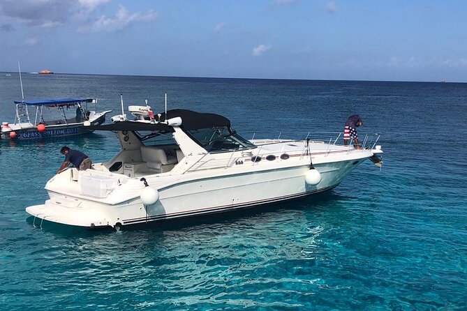 5 Hr Private Catamaran Cruise with lunch and drinks to 15-20 ppl - Meeting point and timing in Cozumel