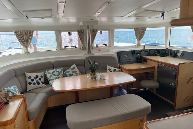 5 Hr Private Catamaran Cruise with lunch and drinks to 15-20 ppl - Choosing your route around Cozumel
