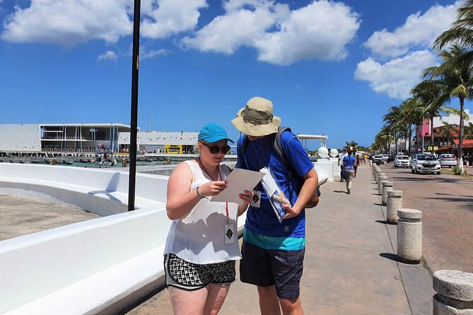 Amazing Cozumel Race: Small-Group Tour and Scavenger Hunt - Meeting at the Municipal Market