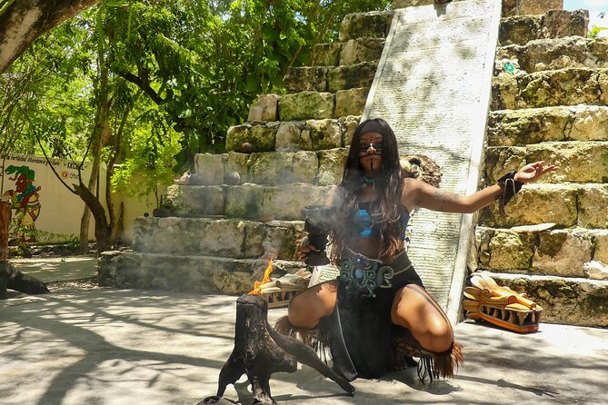 Best Island tour (dowtown, Beach, mayan Park & tastings) - Ninety minutes at Palm Beach