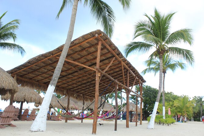 Chankanaab Park Admission +Snorkeling + Lunch included - Balones of Chankanaab and Mayan Replicas
