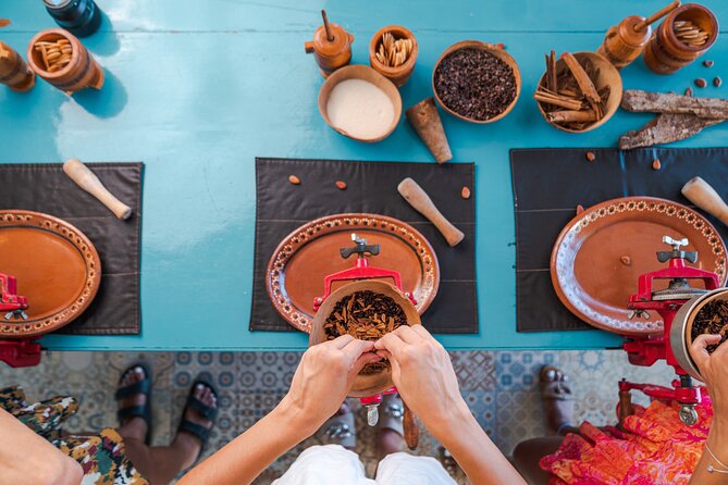 Chocolate Seaside Workshop & Wine Tasting - From cacao bean to your own chocolate