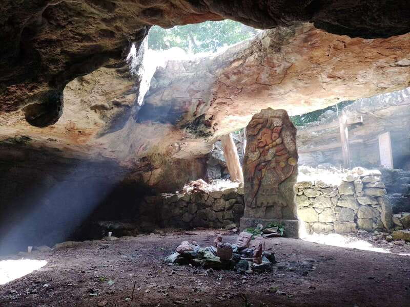 Cozumel: 5-Hour Private Caves and Ruins Tour with Lunch - Chen Rio brings sand, water, and crocodiles