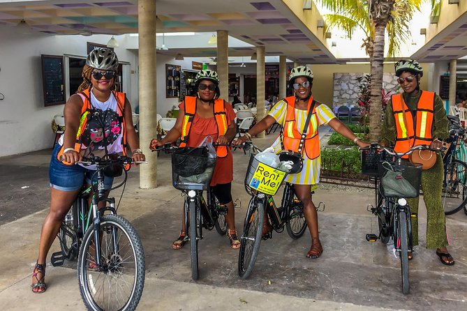 Cozumel: City Tour by E-bike - Lunch, local food, and the limits of a short schedule