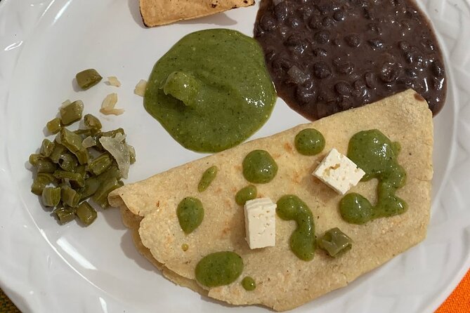 Cozumel Cooking Class - Drinks, snacks, and a very large lunch