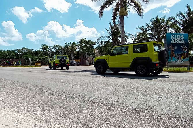 Cozumel Drive, Splash & Beach - Taking the wheel in a Suzuki Jimny
