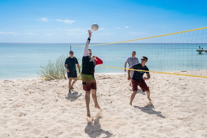 Cozumel: KUZÁ Beach Pass with Buffet, Open Bar & Activities - The beach is the reason to come