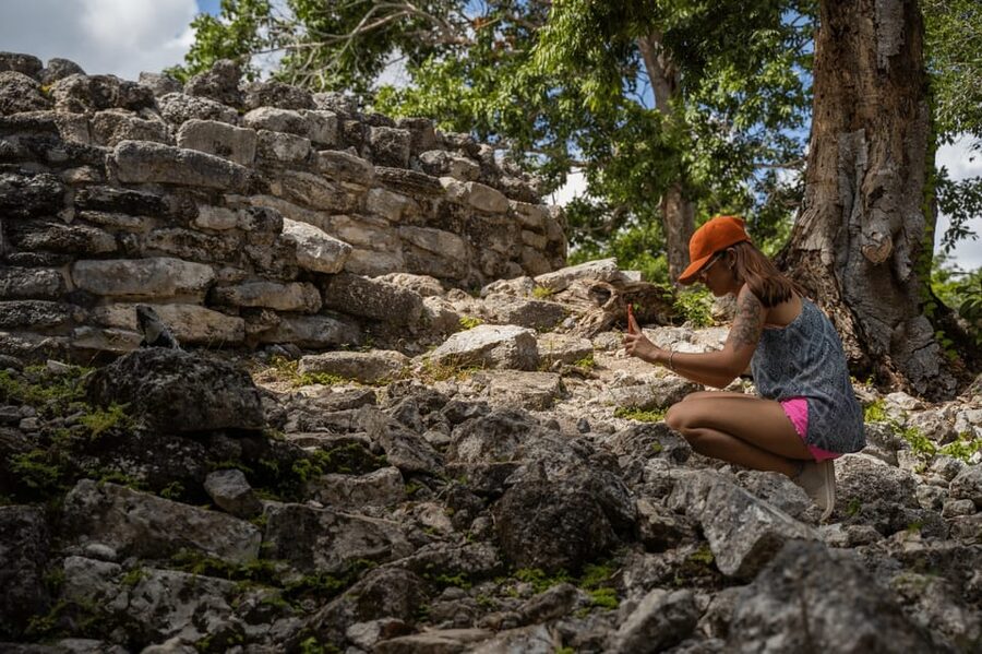 Cozumel: Mayan Ruins Guided Tour with Snorkeling & Lunch - Snorkeling at Playa Uvas