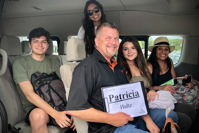 Cozumel Private Airport Transfer - Communication, flexibility, and useful human help