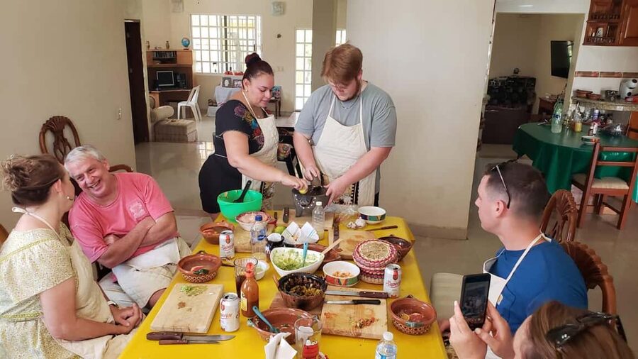 Cozumel: Private Cooking Class in a Family Kitchen - The snorkeling note