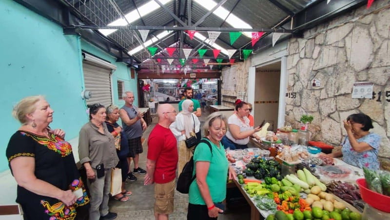 Cozumel: Private Cooking Class in a Family Kitchen - Timing, weather, and the meeting point