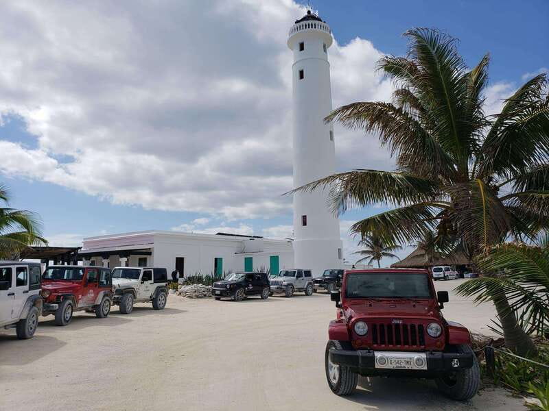 Cozumel Private Jeep Tour with Lunch and Snorkeling - Two hours for lunch, snorkeling, and beach time