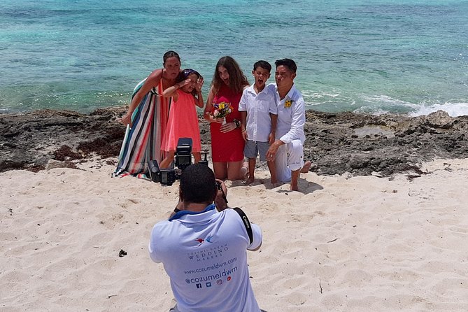 Deluxe Photography Session - Starting at Roots Beach Club on Costera Sur