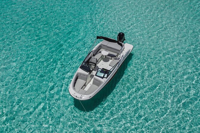 Deluxe Private Boats - 24 ft Sea Ray - What is included, and what is not