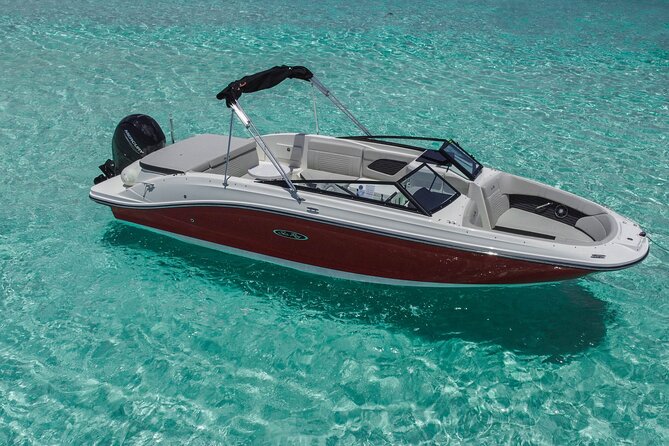 Deluxe Private Boats - 24 ft Sea Ray - Cruising from San Miguel toward your chosen stops