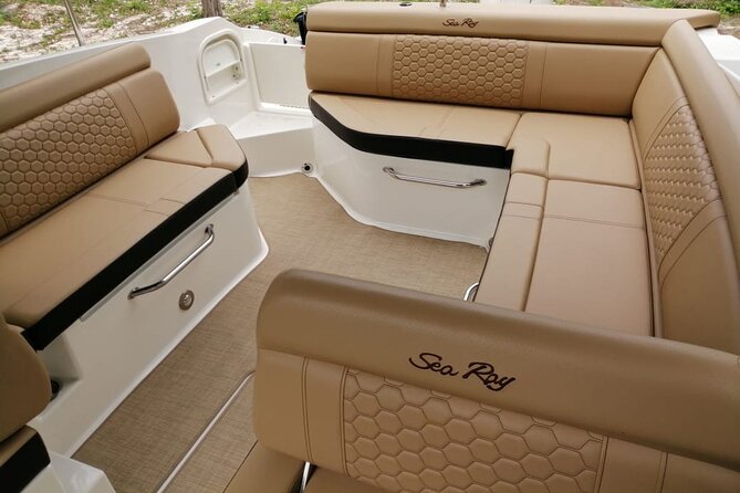 Deluxe Private Boats - 27 ft Sea Ray - Playa El Cielo and the starfish question