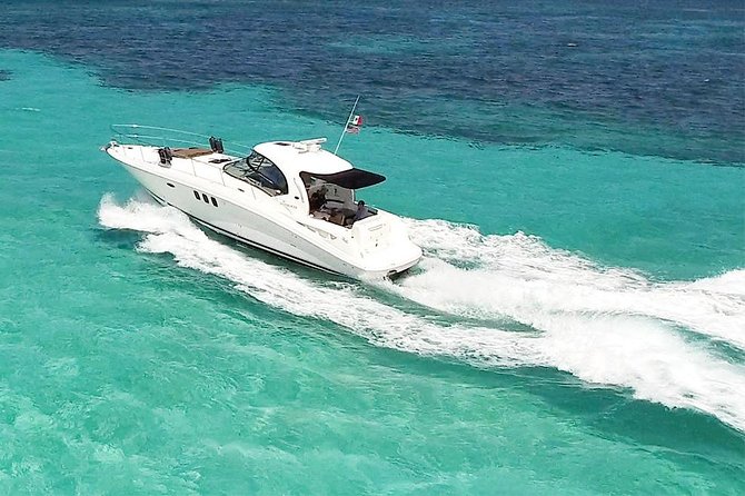 Deluxe Private Boats - 40 ft Sea Ray - Why a private boat changes the Cozumel day