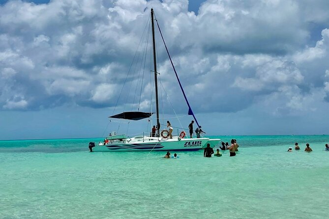 El Cielo Cozumel Snorkeling trip by Catamaran - Food, drinks, and the floating snack service