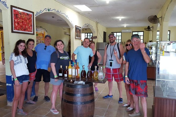 Express Jeep Tour With Snorkel, Lunch, Mayan Town, East Coast and Tequilaaaaaaaa - Lunch, tequila, and the final taste of Mexico