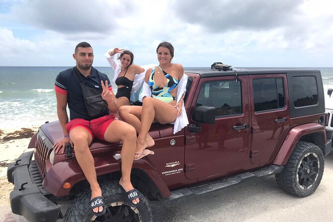 Jeep or Buggy Private VIP All inclusive - Meeting your guide and crossing Cozumel