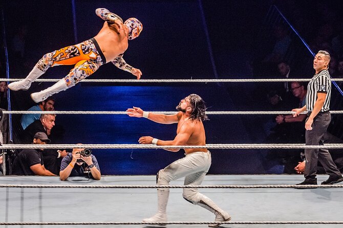 Legendary Mexican Lucha Libre Experience in Cozumel Meet andGreet - What your $69 actually covers