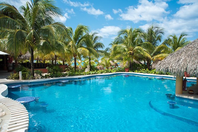 Mr. Sanchos Beach Club All-Inclusive Day Pass - Eating all day at the buffet and palapas