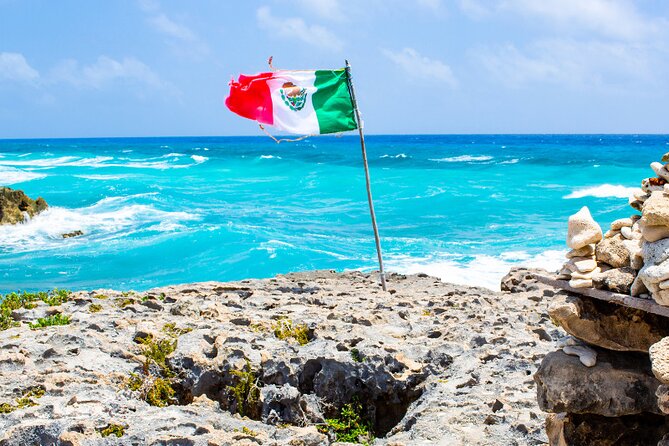 Private Jeep and 4x4 Polaris RZR Tour with Mexican Lunch - Coco’s Beach Club is the comfortable finish