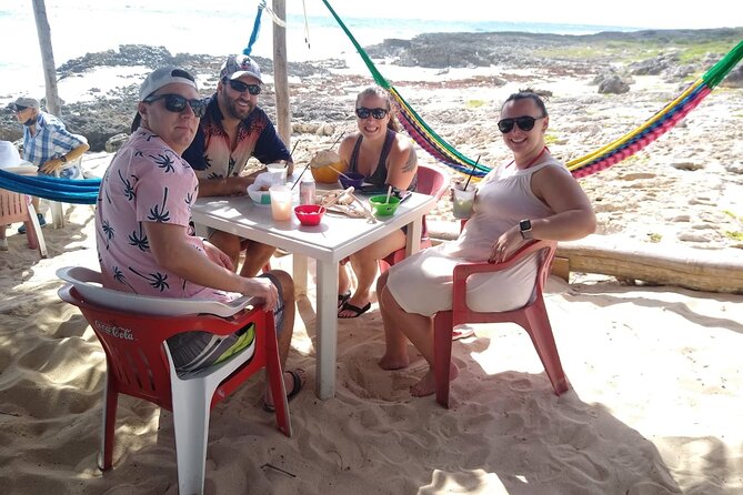 Private Tacos and Bar Hopping Tour in Cozumel - Mangalitos and the final cantina stop