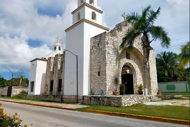 Rental Jeep Wrangler 4-Door Automatic 24h Cozumel Excursion - Driving Independently Without a Guide