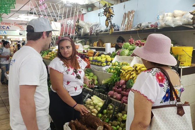 Traditional Family Kitchen in Cozumel - Meeting Tania at Cozumel’s Municipal Market