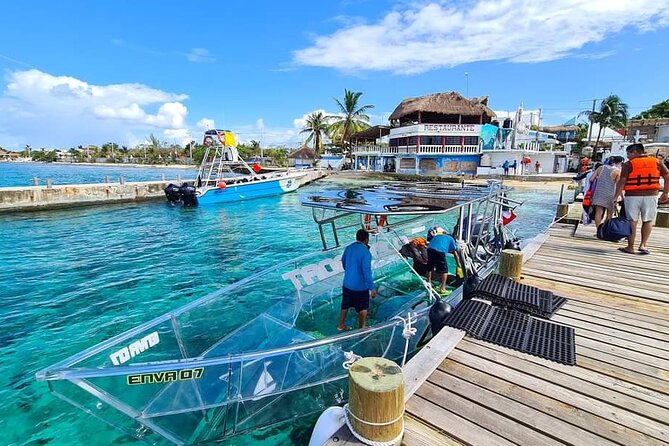 Transparent Boating and Snorkeling Tour in Cozumel All Inclusive - Guides, crew, and the human side of the trip